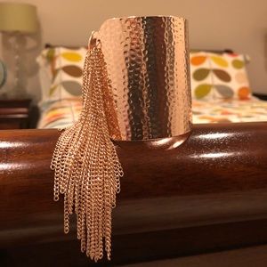 ⚡️FLASH SALE⚡️ Rose Gold Fringed Cuff hammered